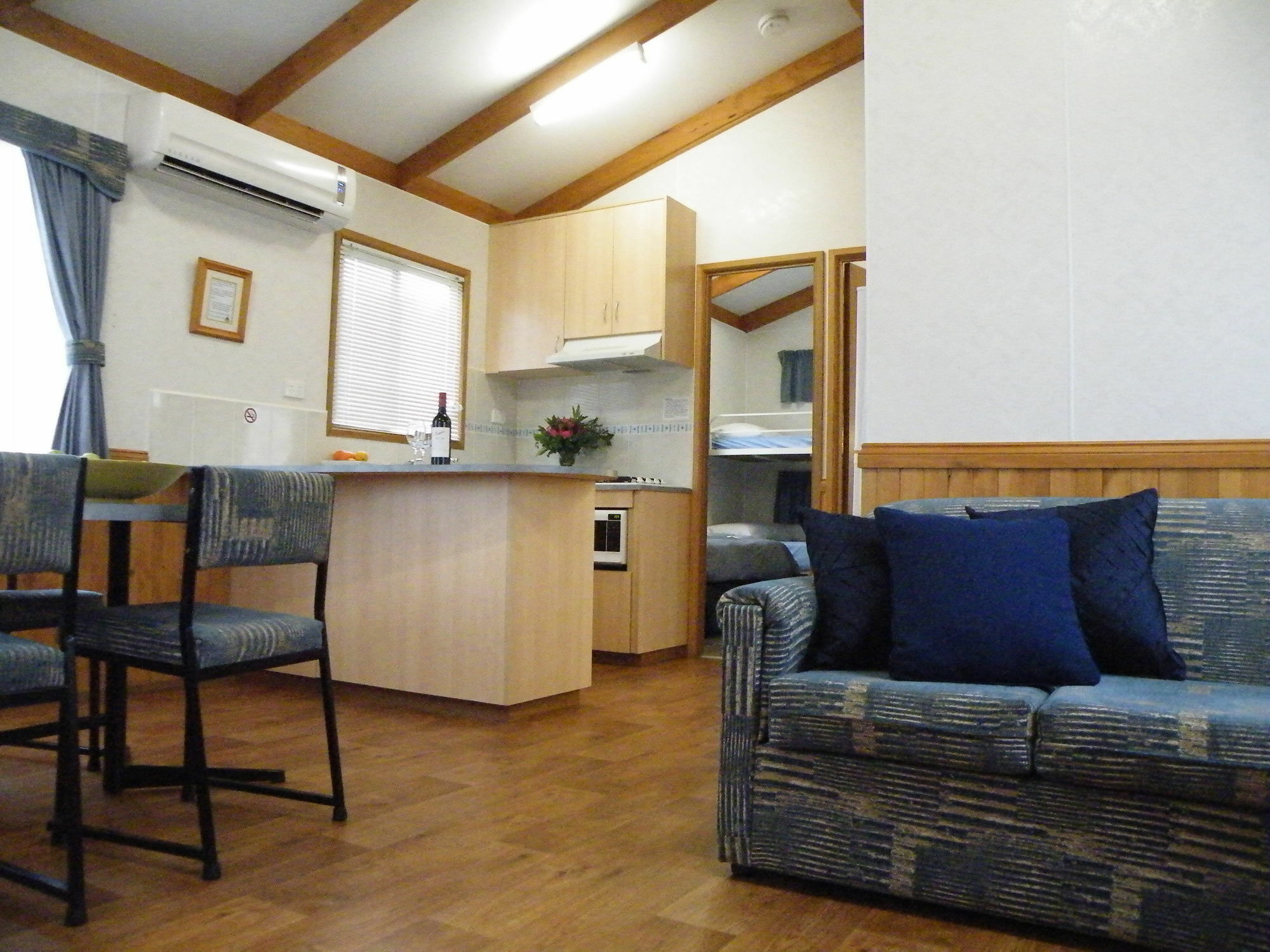Lake Hamilton Motor Village And Caravan Park Екстериор снимка